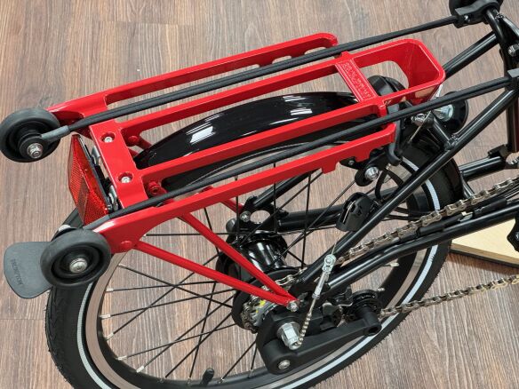 Brompton 2/3/6 Gang Gepäckträger House Red Rot kompl. mit Schutzblech Upgrade für L
