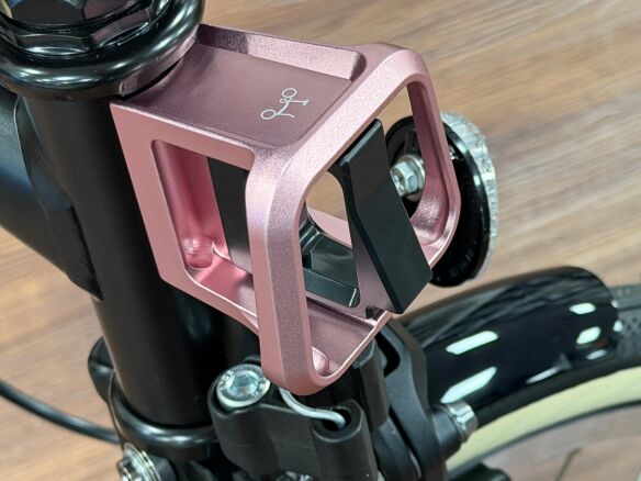 Brompton Original Trägerblock Aluminium Pink