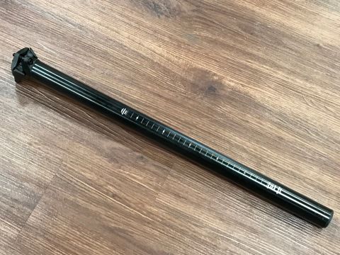 Tern Syntace Sattelstütze unltralight schwarz Länge 60cm